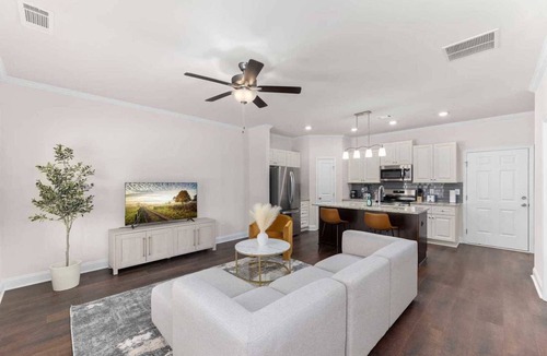 Lilburn House | Lilac Haven on Fulson Dr