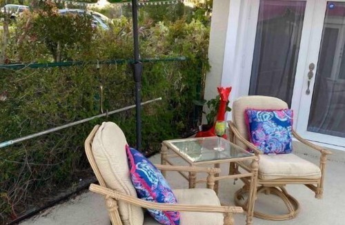 Hobe Sound House | Lilly Pulitzer inspired cottage in the beautiful beach town of Hobe Sound, FL.