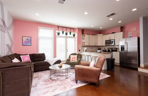 West End Condo | Lipstick & Boots: 3-Story West End Gem | Private Garage | Walk to Vanderbilt
