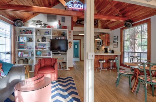 Cedar Key Cottage | Little House, Cute, Cozy Artist Cottage