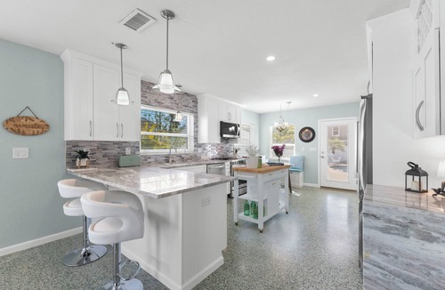 Pass-a-Grille House | Live in Sunshine; Swim in the Sea. . .