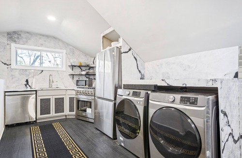 Westview House | Live like a King
