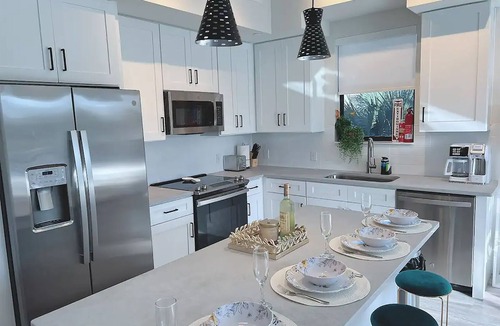 West Palm Beach Apartment | Live lux nearby the beach and downtown WPB/Gym/Ev