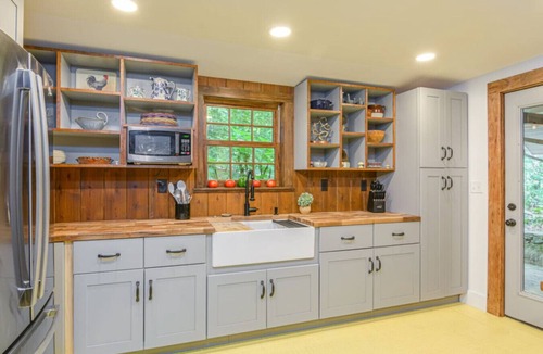 Saluda House | Live the lake life in a Cabin with a Boat House on Lake Summit