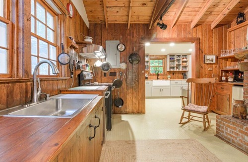 Saluda House | Live the lake life in a Cabin with a Boat House on Lake Summit