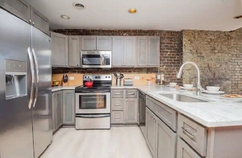 Old City Condo | Lively Downtown Loft~Pet Friendly~2 Queen Beds