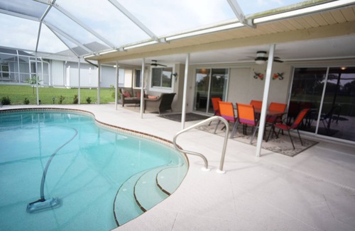 San Carlos Park House | Living on the Green- Pool home with sunset views