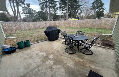 Heber Springs House | Located on Front St. within walking distance to beautiful Sandy Beach.