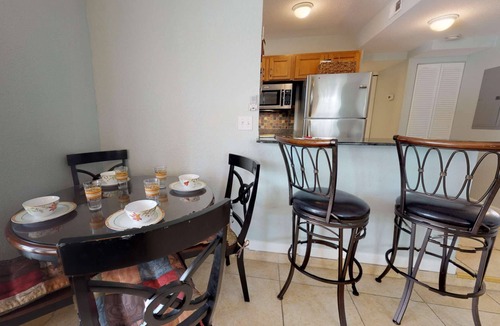 Pass-a-Grille Historic District Condo | Located on Historic Pass-A-Grille Beach. Steps to Sand, Heated Pool, Near Food and Free Parking!
