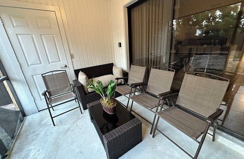 San Carlos Park House | Location, Gulf Coast University, RSW Airport, Estero River, Coconut Point Mall.