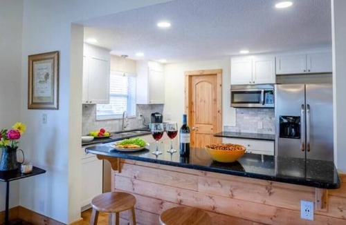 Franklin Cabin | Locust Flats