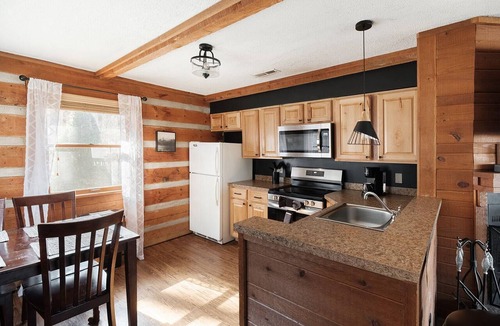 Bryson City Cabin | Log Cabin, Hot Tub and HUGE Mountain Views!