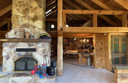 Golts Cabin | log cabin in townsend delaware