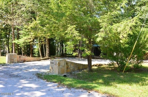 Ozone Cabin | Log Cabin w/Picturesque Mtn View. Private Sunsets. Hot Tub. Kid & Dog Friendly