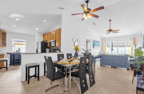 Wellington House | Logan Mickey House! pool house near Disney parks. Beautiful cozy 3bed house!