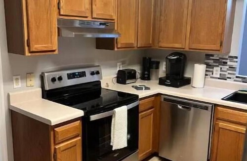 Powell House | Long Term N. Knoxville/Powell Quiet Corp Rental