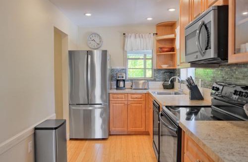 Ilexhurst Apartment | Longboard