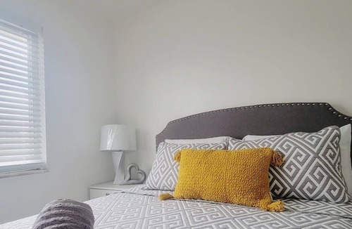 Sailboat Bend Apartment | Lovely 1 Bedroom Unit Near Beach, Las Olas Fort Lauderdale