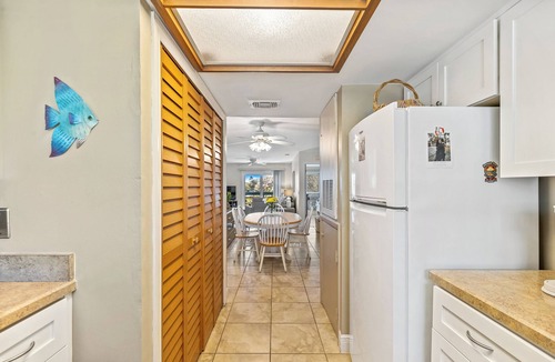 New Smyrna Beach Condo | Lovely 2 bedroom 2 bath condo located in Sea Woods. SC217