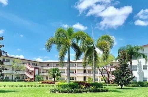 Hamptons at Boca Raton Condo | Lovely 2 BR 2 Bath Condo Internet, AC, Clubhouse. Long-term Start 08.20,2025