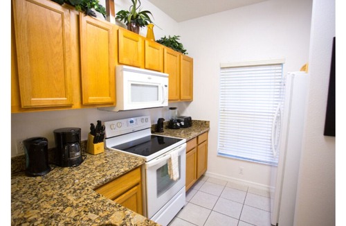 West Kissimmee Villa | Lovely 3 BR Villa in Encantada Resort near Disney!