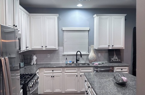 Conyers House | Lovely 4-bedroom, 3 Bath Oasis Near Grocery stores & Restaurants.