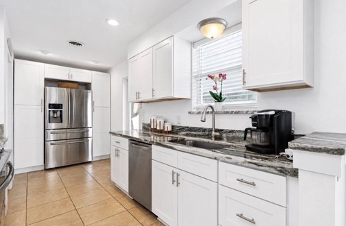 Oceanside Estates House | Lovely 4-bedroom house with pool in Ormond Beach