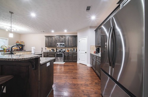 Fortson House | Lovely 4-bedroom Oasis with HotTub, Gameroom, Grills and FirePit nead Ft Moore