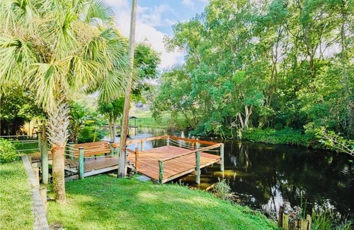 Jacksonville Condo | LOVELY CONDO! PEACEFUL CREEK VIEWS! VERY TRANQUIL & SAFE.