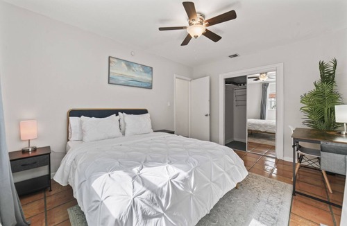 Victoria Park Condo | Lovely Condo with Private Yard and BBQ