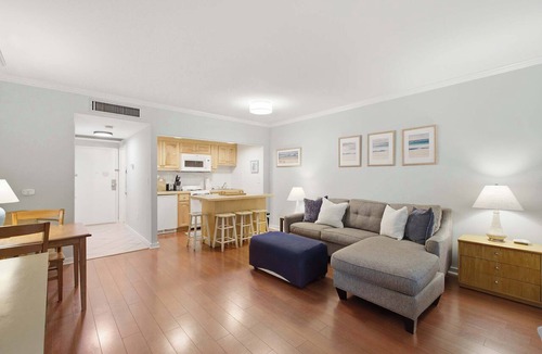 West Beach Village House | Lovely condo with free WiFi & shared tennis courts - close to golf & beaches