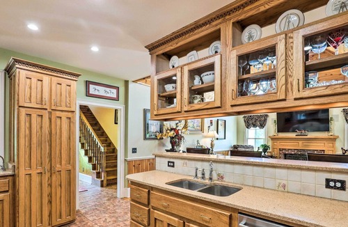 Caroleen House | Lovely Equine Countryside Estate on 68 Acres