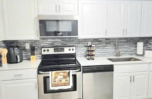 Port Orange House | Lovely home 5 minutes Daytona Beach
