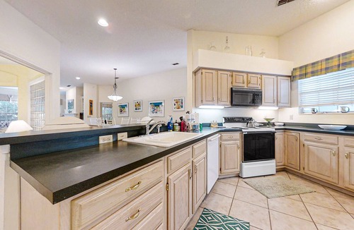 Amelia City Condo | Lovely Home in Summer Beach Village - Steps to Beach & Community Pool