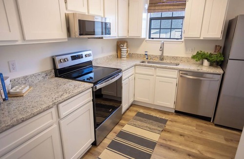Columbia House | Lovely Patio Home at Lex Med