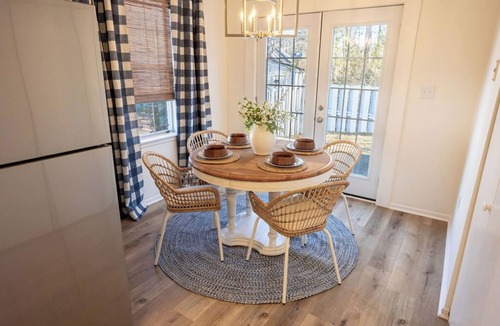 Columbia House | Lovely Patio Home at Lex Med