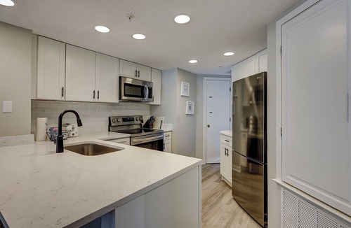 Palmetto Dunes Villa | Lovely pet friendly property with ocean views, located Palmetto Dunes.