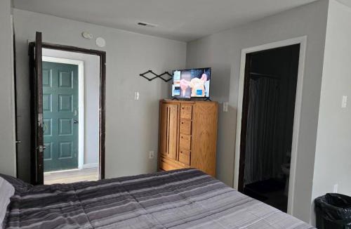 Camden Apartment | Lovely Studio apartment Near Philadelphia