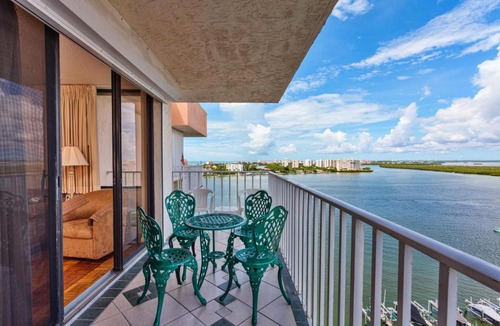 Fort Myers Beach Apartment | Lovers Key Beach Club PH4, 1 Bedroom, Heated Pool, Sleeps 4, Penthouse