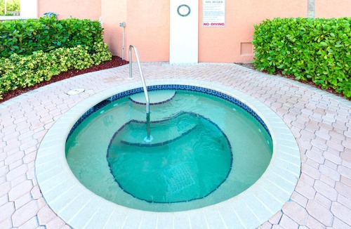 Fort Myers Beach Apartment | Lovers Key Beach Club PH4, 1 Bedroom, Heated Pool, Sleeps 4, Penthouse