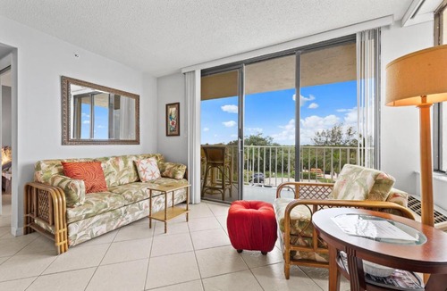Fort Myers Beach Apartment | Lovers Key Beach Club 301, 1 Bedroom, Beach Front, Pool, Sleeps 4