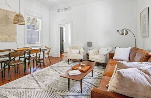 Westside Apartment | Lucille House- Beautiful & Walkable 2br/2ba Downtown Apartment