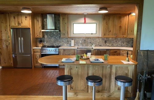Clyde Cabin | Lucky Lunar Cabin at Riverside Farm