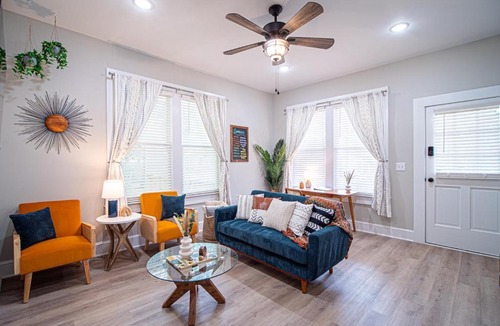 Marietta Apartment | Lumiére of Marietta Square