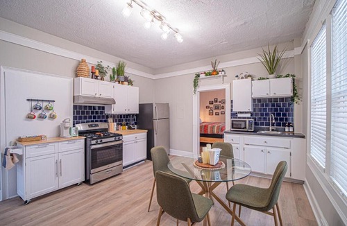 Marietta Apartment | Lumiére of Marietta Square