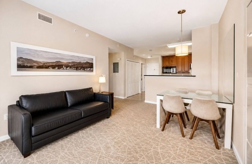 Florida Center Resort | Lux Apartment - The Point, Universal Orlando & Epic Universe - All Fees included