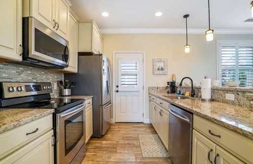 Lincolnville House | Lux Downtown St. Augustine Home – Walk to Sites, Pvt Parking, Pet Friendly, BBQ