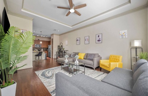 Cumberland Apartment | Lux King Suite | 1 mile to Braves Stadium & Battery
