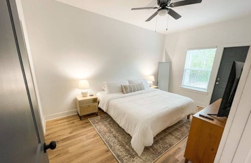 Dothan Condo | Lux Living near Downtown Dothan & Hospitals