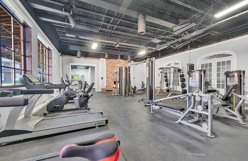 Sheffield Park Apartment | Lux Mins To Nascar HOF CDIA & Atrium Health
